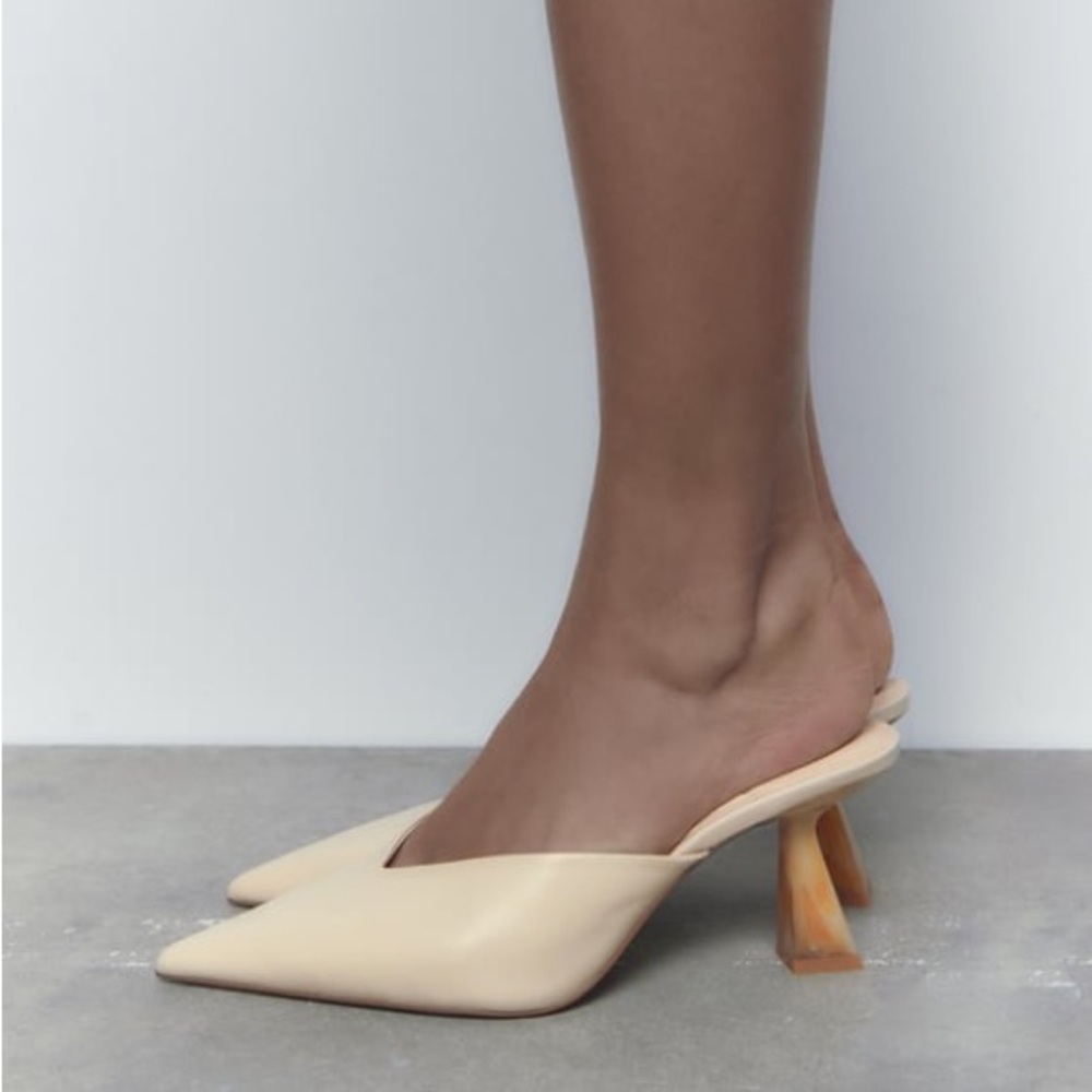 ZARA Leather Mules in Cream Size EU 37 US 6.5